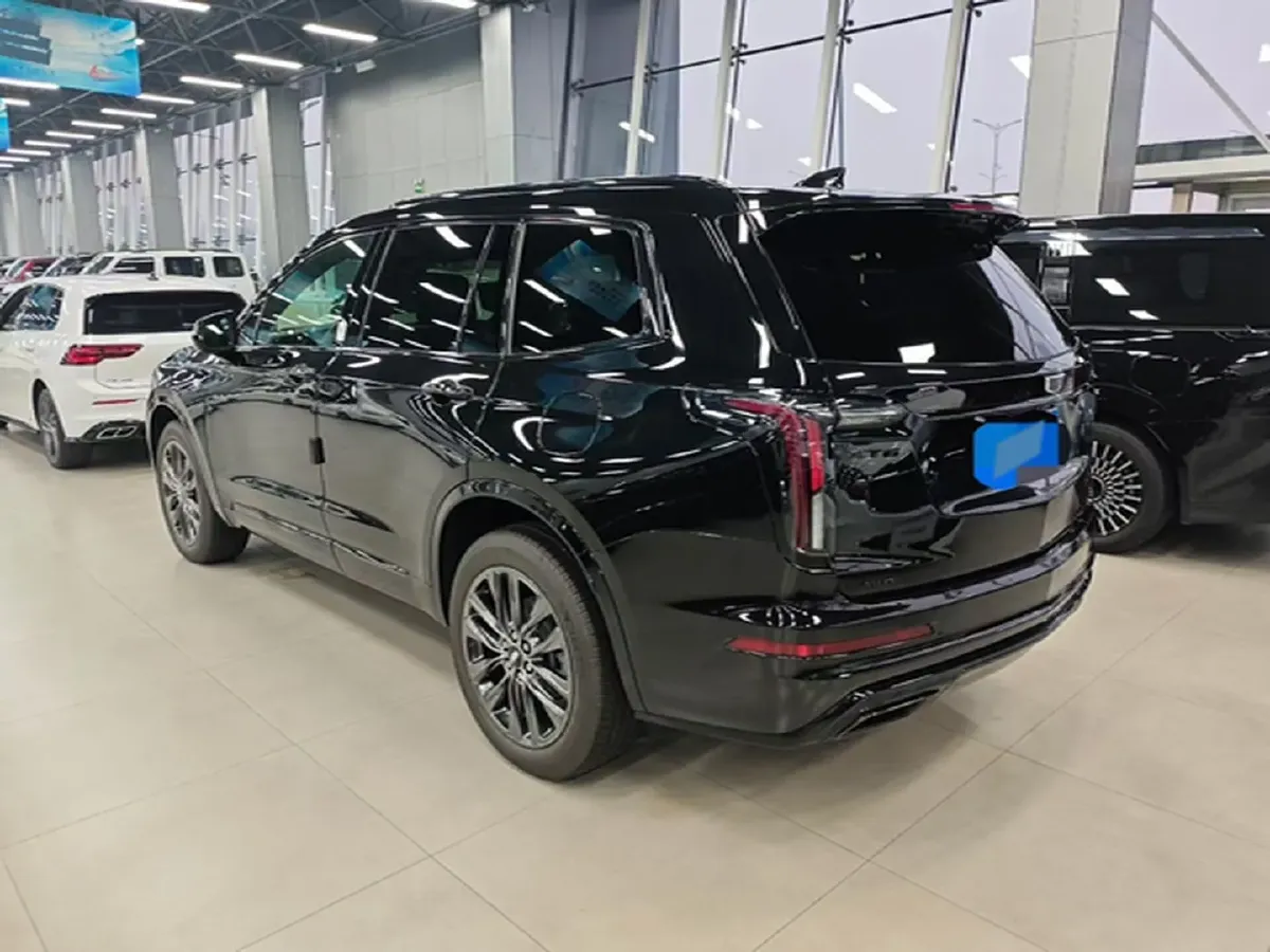 2025 Cadillac XT6 2.0T 237HP L4 9AT,autocango,china used car exporter,china ev exporter,chinese used car exporter,chinese used ev exporter