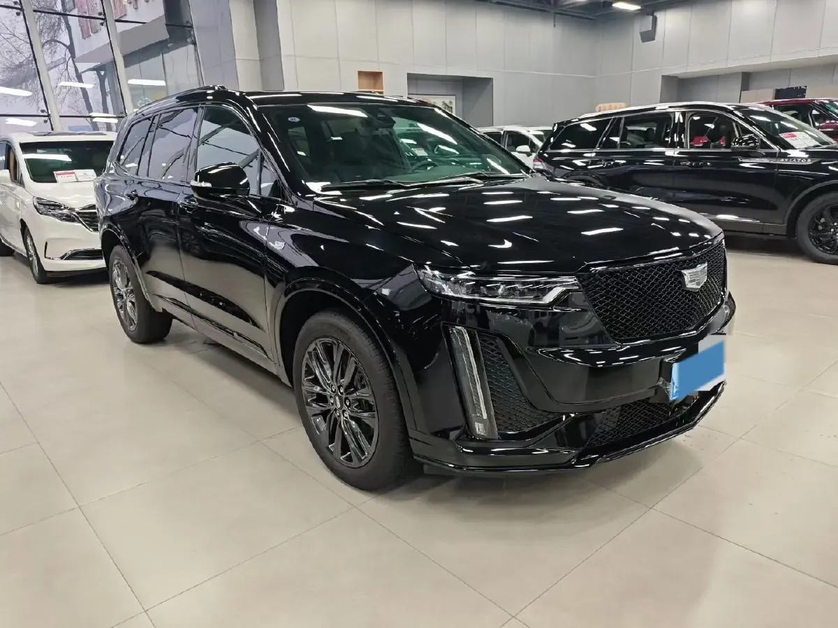2025 Cadillac XT6 2.0T 237HP L4 9AT,autocango,china used car exporter,china ev exporter,chinese used car exporter,chinese used ev exporter