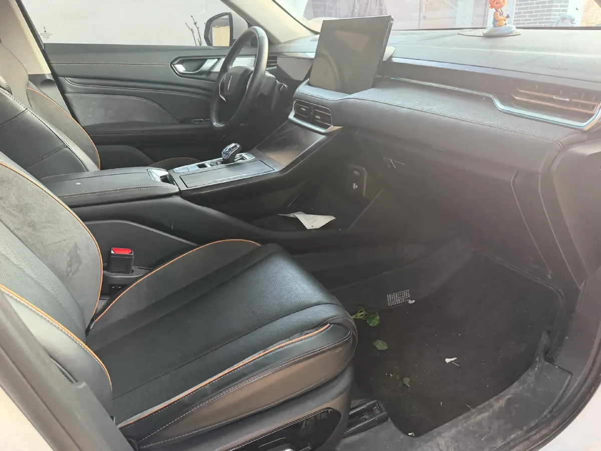 2022 WEY Latte 1.5T 156HP L4 2DHT PHEV 34KWH,autocango,china used car exporter,china ev exporter,chinese used car exporter,chinese used ev exporter