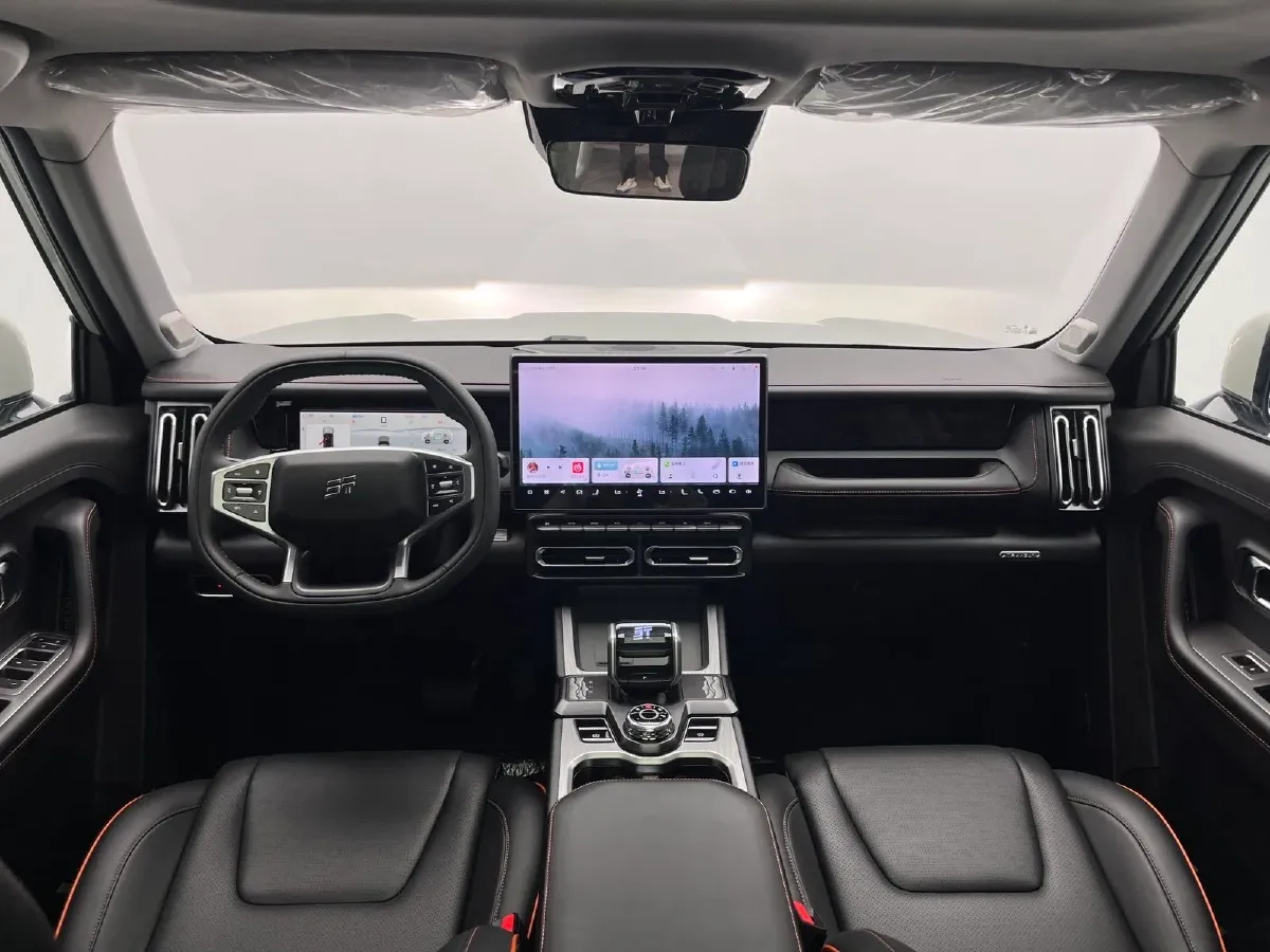 2025 MAXUS XinTu V70 2.0T 150HP L4 9AT,autocango,china used car exporter,china ev exporter,chinese used car exporter,chinese used ev exporter