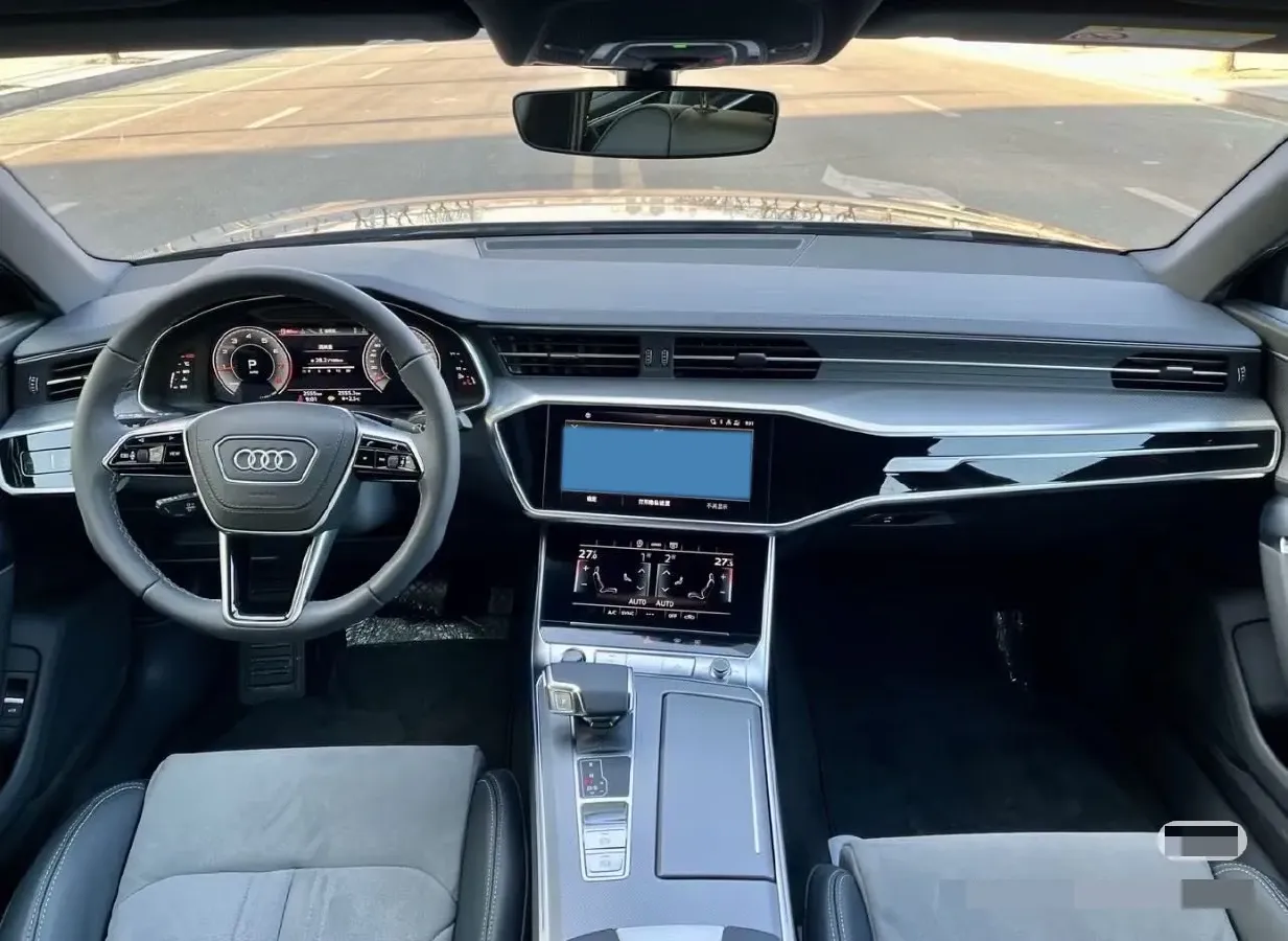 2025 Audi A6L 2.0T 245HP L4 7DCT,autocango,china used car exporter,china ev exporter,chinese used car exporter,chinese used ev exporter