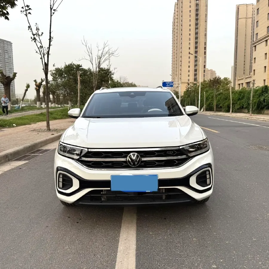 2023 Volkswagen T-Roc 1.5T 160HP L4 7DCT,autocango,china used car exporter,china ev exporter,chinese used car exporter,chinese used ev exporter