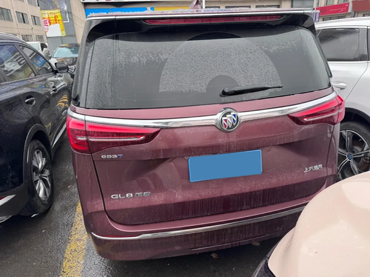 2022 Buick GL8 2.0T 237HP L4 9AT,autocango,china used car exporter,china ev exporter,chinese used car exporter,chinese used ev exporter