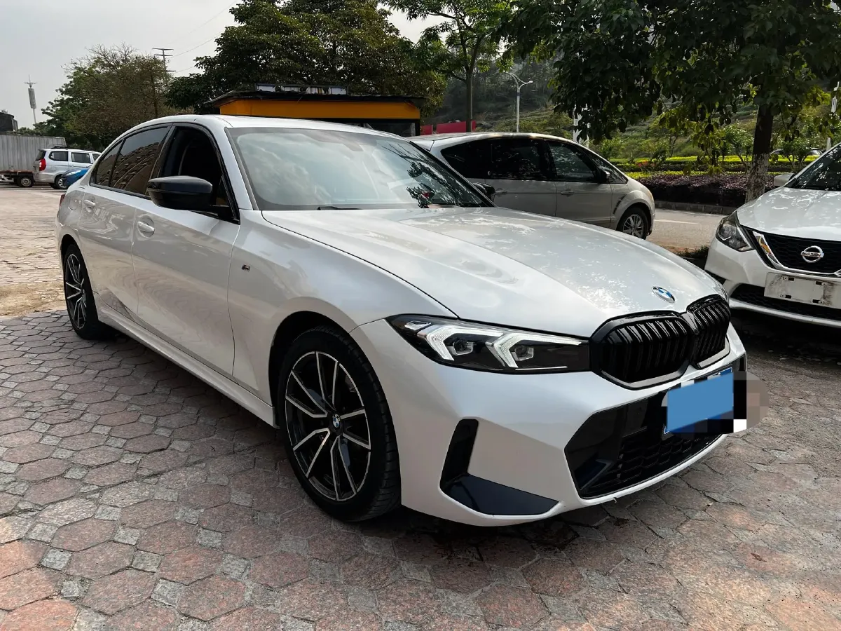 2024 BMW 3 Series 2.0T 156HP L4 8AT,autocango,china used car exporter,china ev exporter,chinese used car exporter,chinese used ev exporter