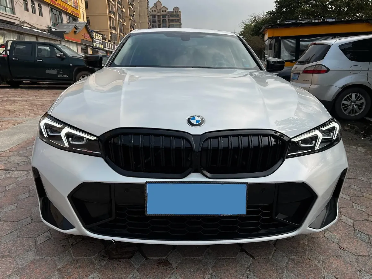 2024 BMW 3 Series 2.0T 156HP L4 8AT,autocango,china used car exporter,china ev exporter,chinese used car exporter,chinese used ev exporter