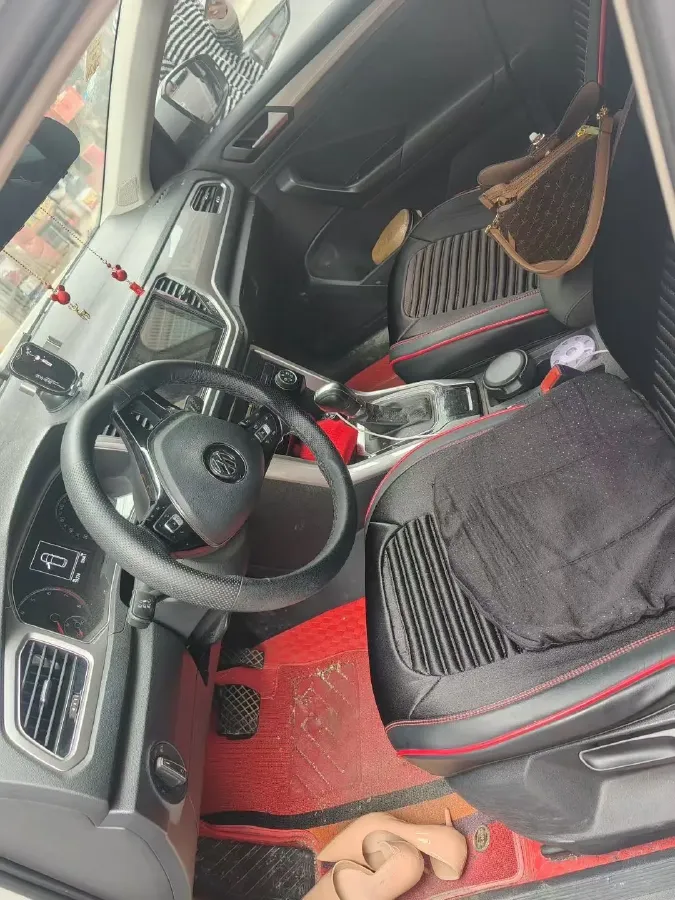 2020 Volkswagen T-Roc 1.4T 150HP L4 7DCT,autocango,china used car exporter,china ev exporter,chinese used car exporter,chinese used ev exporter