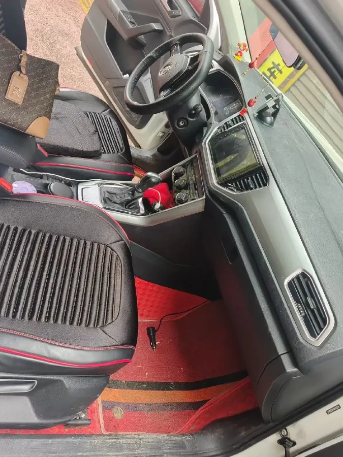 2020 Volkswagen T-Roc 1.4T 150HP L4 7DCT,autocango,china used car exporter,china ev exporter,chinese used car exporter,chinese used ev exporter