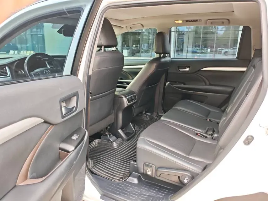 2018 Toyota Highlander 2.0T 220HP L4 6AT,autocango,china used car exporter,china ev exporter,chinese used car exporter,chinese used ev exporter