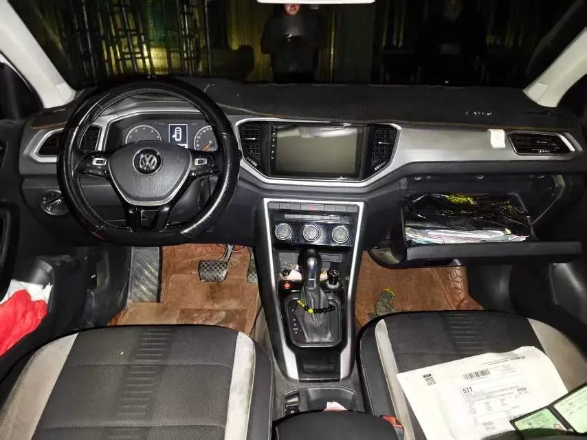 2019 Volkswagen T-Roc 1.4T 150HP L4 7DCT,autocango,china used car exporter,china ev exporter,chinese used car exporter,chinese used ev exporter