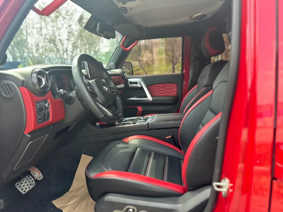 2018 Beijing BJ40 2.3T 250HP L4 6AT,autocango,china used car exporter,china ev exporter,chinese used car exporter,chinese used ev exporter