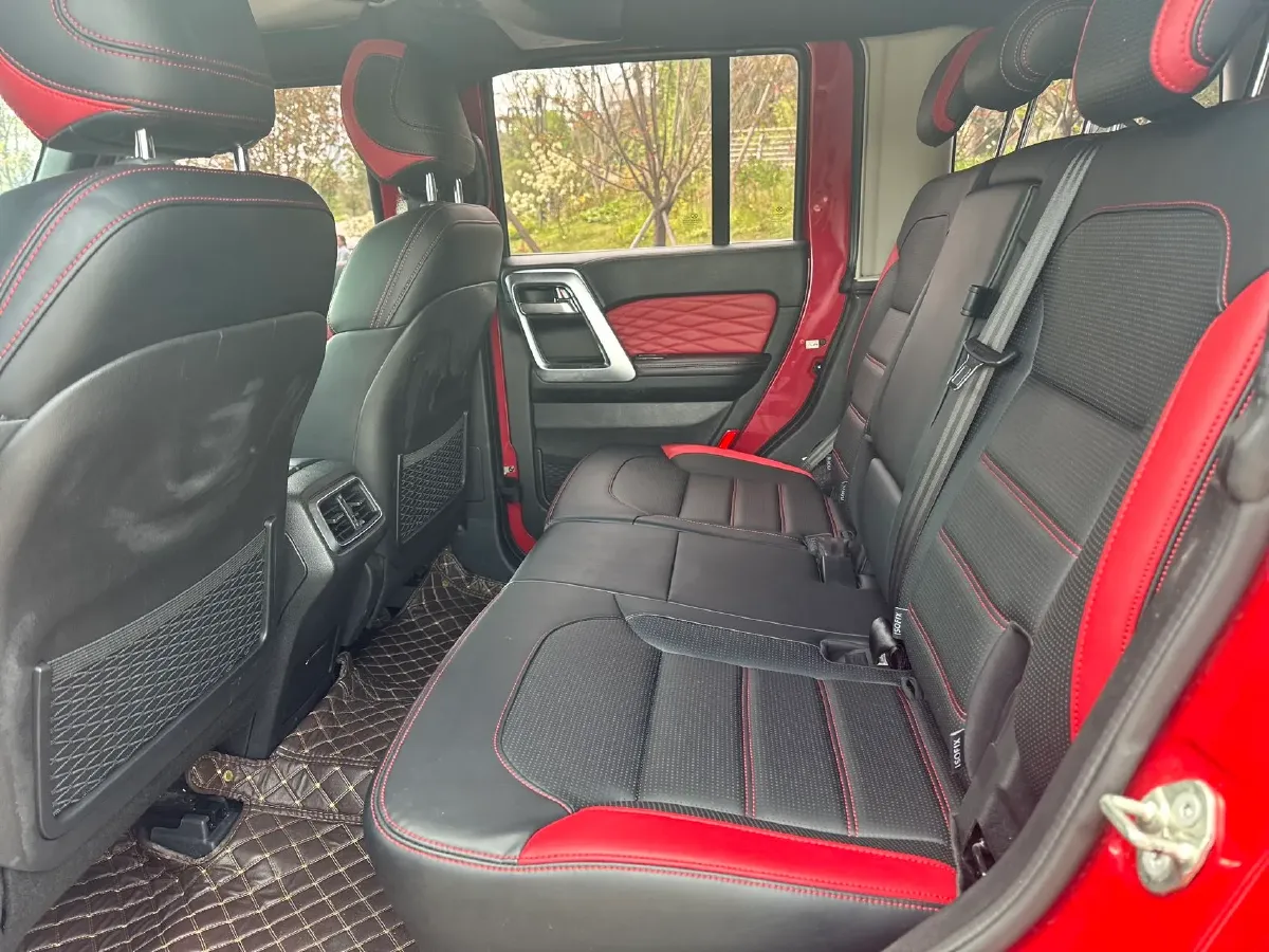 2018 Beijing BJ40 2.3T 250HP L4 6AT,autocango,china used car exporter,china ev exporter,chinese used car exporter,chinese used ev exporter