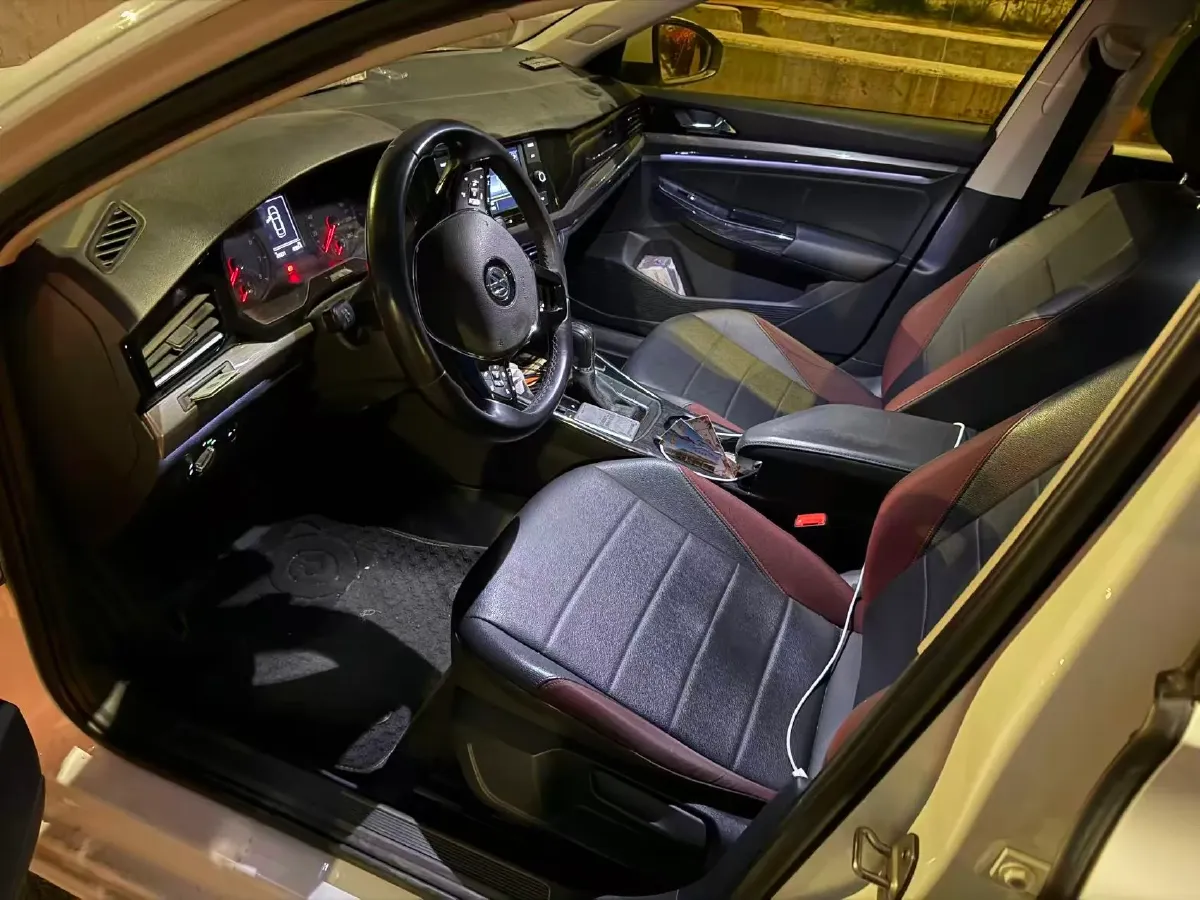 2019 MAXUS T60 2.0T 218HP L4 6AT,autocango,china used car exporter,china ev exporter,chinese used car exporter,chinese used ev exporter