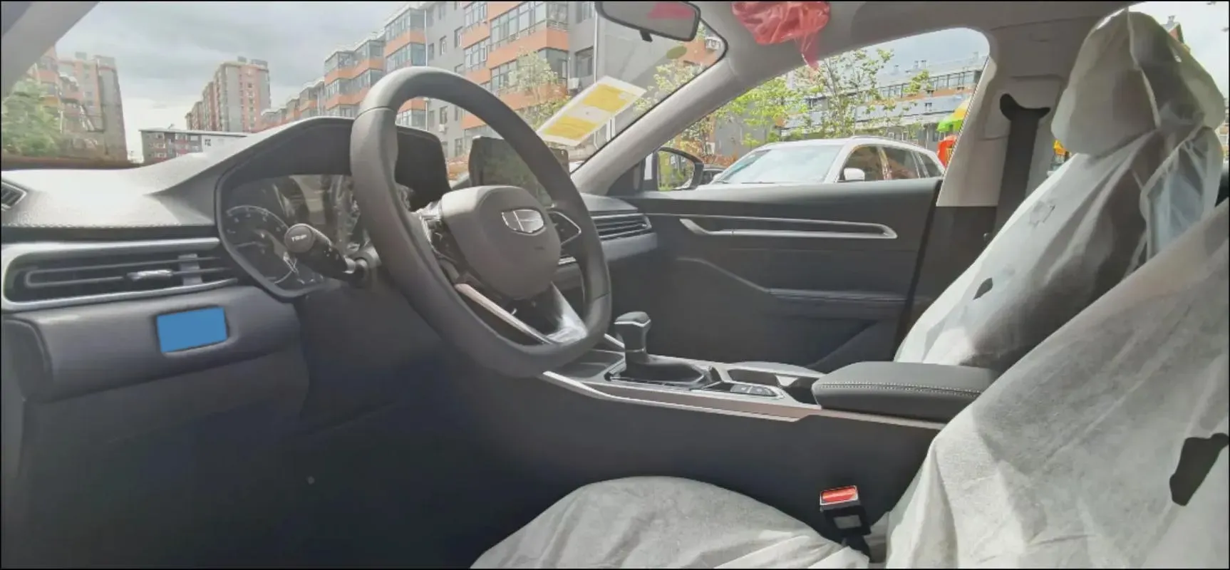 2025 Geely Emgrand 1.5L 127HP L4 CVT,autocango,china used car exporter,china ev exporter,chinese used car exporter,chinese used ev exporter