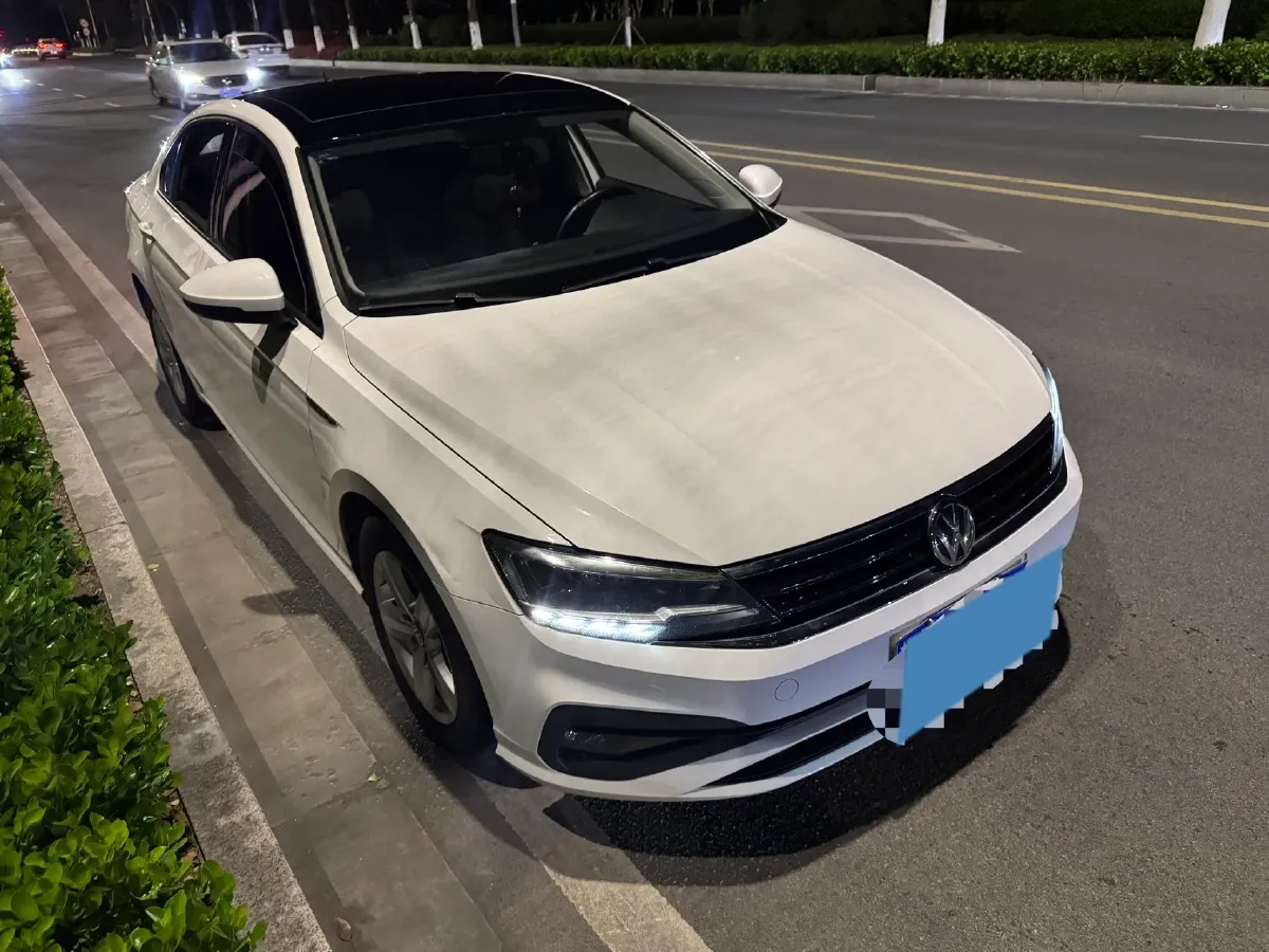 2019 Volkswagen T-Cross 1.4T 150HP L4 7DCT,autocango,china used car exporter,china ev exporter,chinese used car exporter,chinese used ev exporter