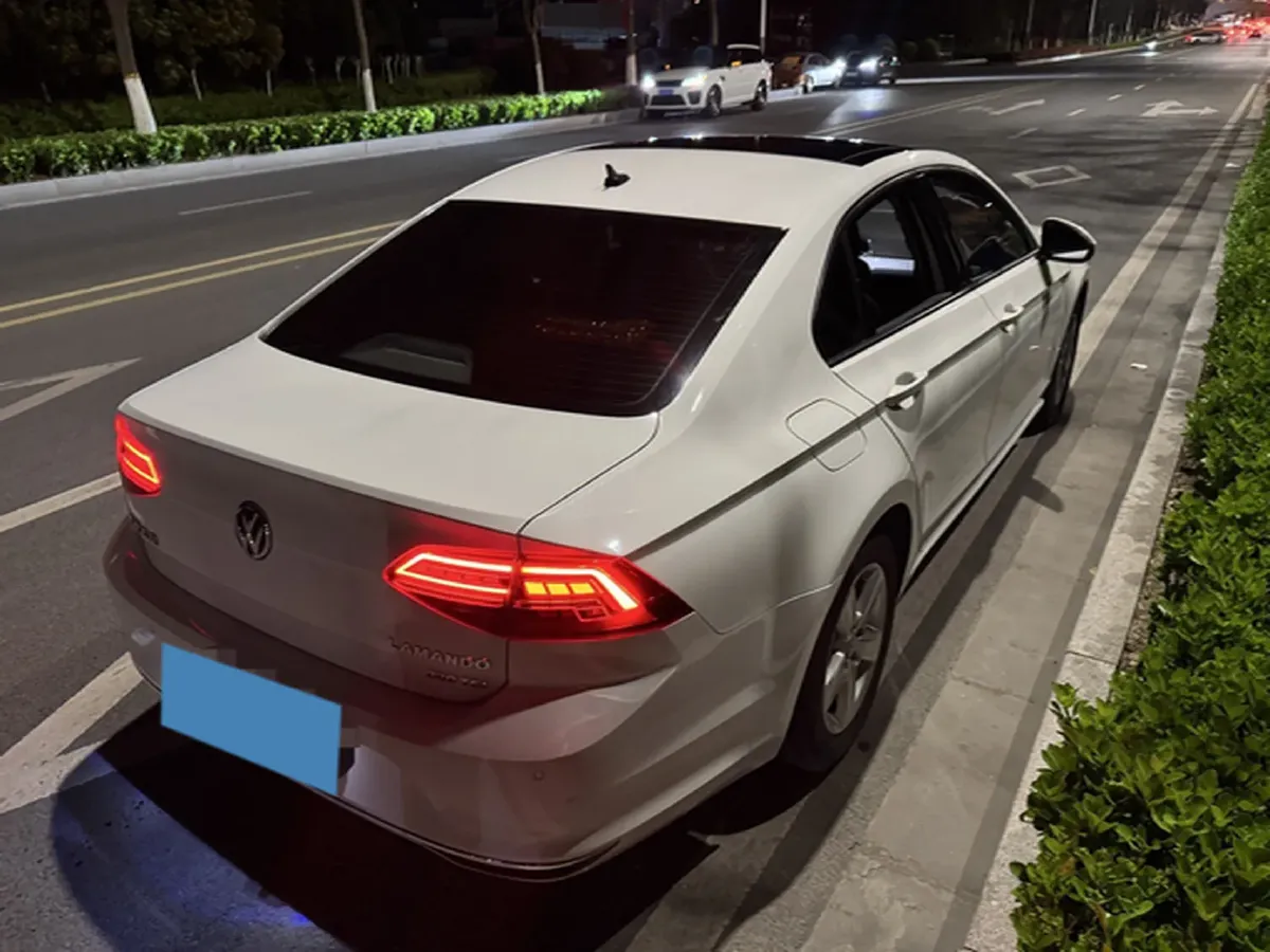 2019 Volkswagen T-Cross 1.4T 150HP L4 7DCT,autocango,china used car exporter,china ev exporter,chinese used car exporter,chinese used ev exporter