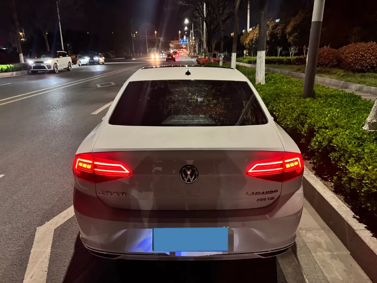 2019 Volkswagen T-Cross 1.4T 150HP L4 7DCT,autocango,china used car exporter,china ev exporter,chinese used car exporter,chinese used ev exporter