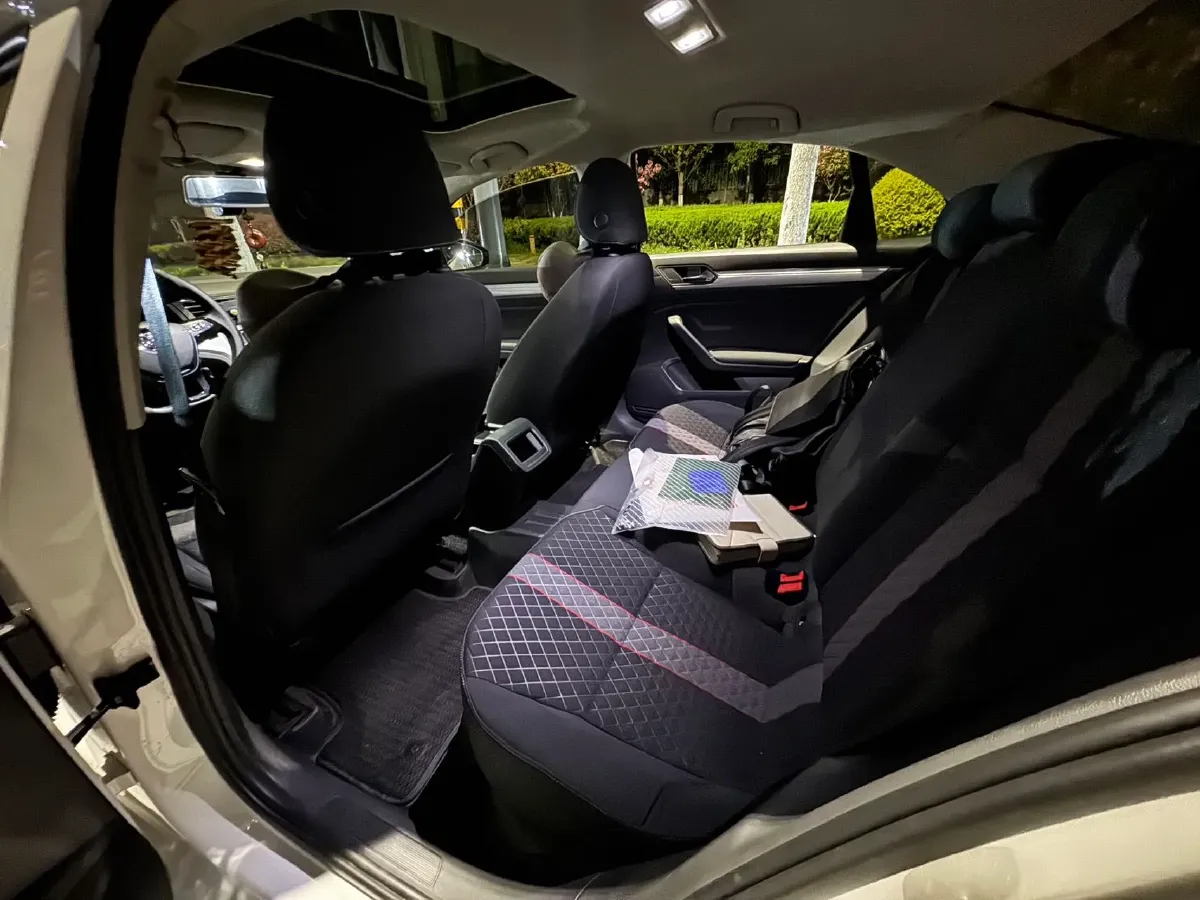 2019 Volkswagen T-Cross 1.4T 150HP L4 7DCT,autocango,china used car exporter,china ev exporter,chinese used car exporter,chinese used ev exporter