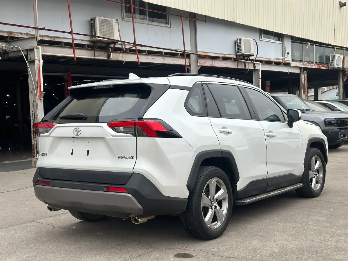 2021 Toyota RAV4 2.0L 171HP L4 CVT,autocango,china used car exporter,china ev exporter,chinese used car exporter,chinese used ev exporter
