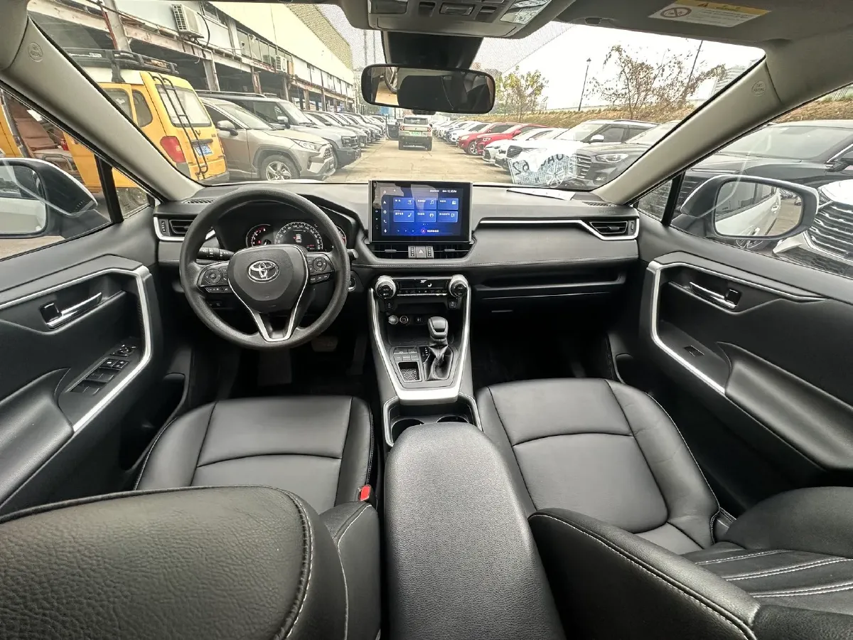 2021 Toyota RAV4 2.0L 171HP L4 CVT,autocango,china used car exporter,china ev exporter,chinese used car exporter,chinese used ev exporter