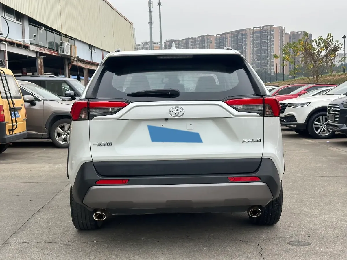 2021 Toyota RAV4 2.0L 171HP L4 CVT,autocango,china used car exporter,china ev exporter,chinese used car exporter,chinese used ev exporter