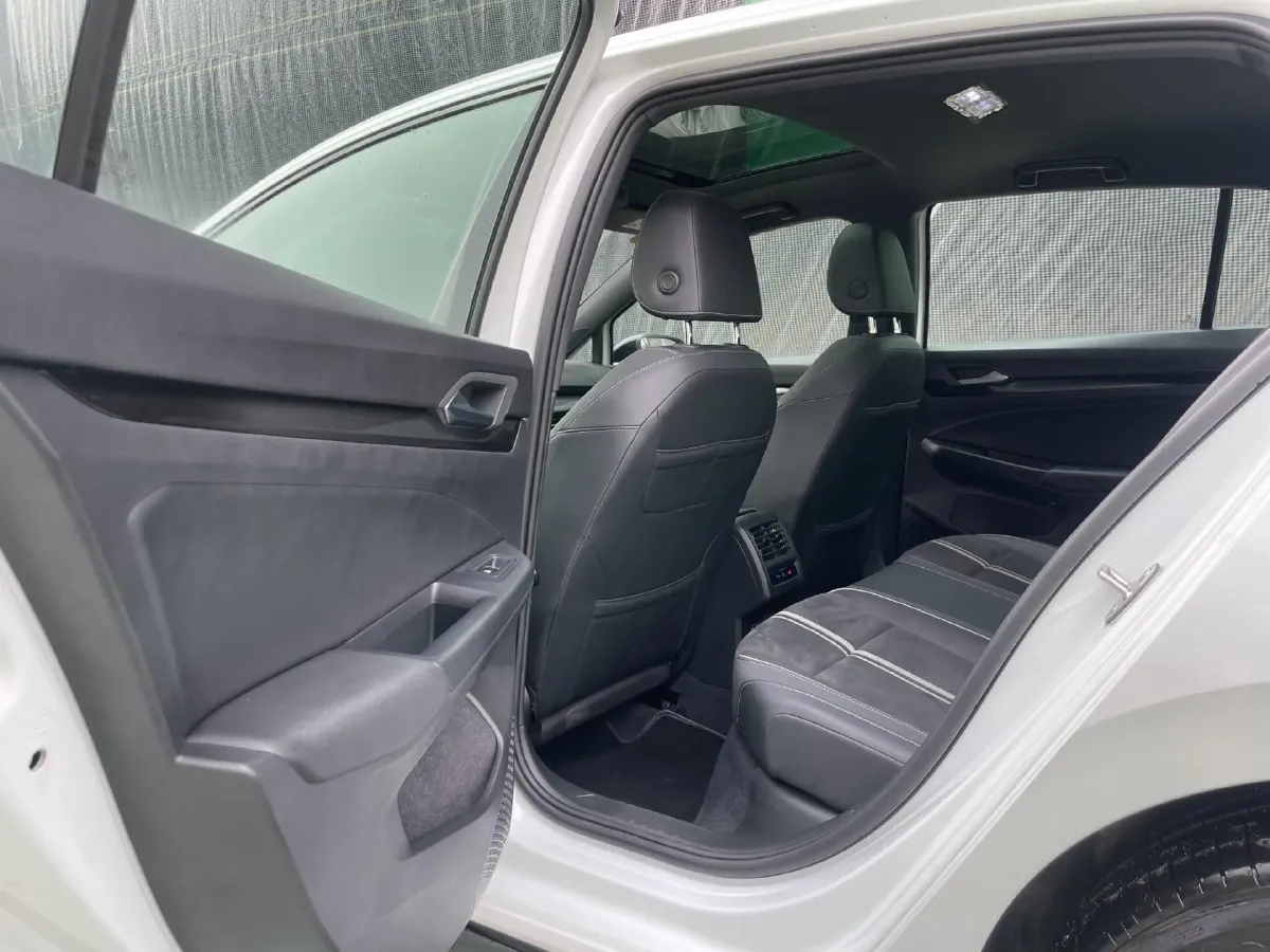 2021 Volkswagen Golf 1.4T 150HP L4 7DCT,autocango,china used car exporter,china ev exporter,chinese used car exporter,chinese used ev exporter