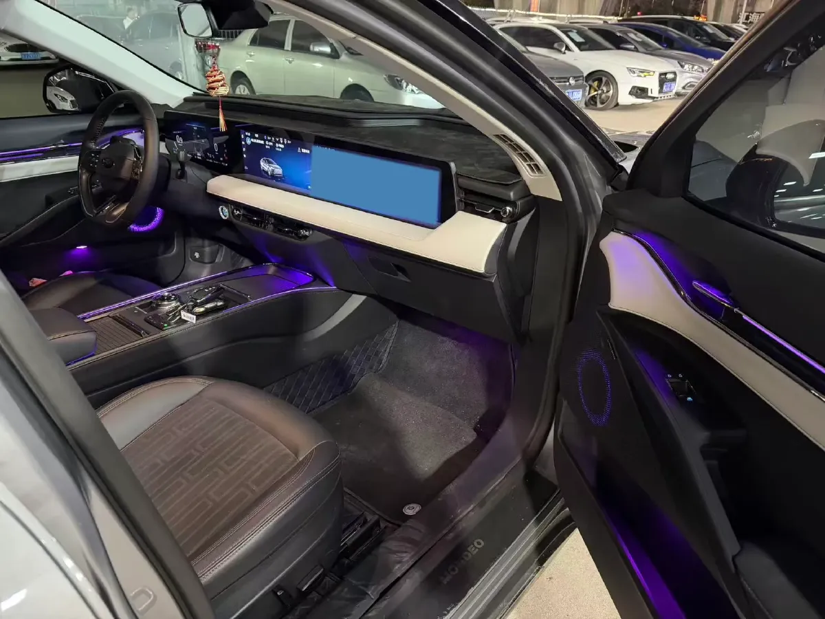 2022 Ford Mondeo 2.0T 238HP L4 8AT,autocango,china used car exporter,china ev exporter,chinese used car exporter,chinese used ev exporter