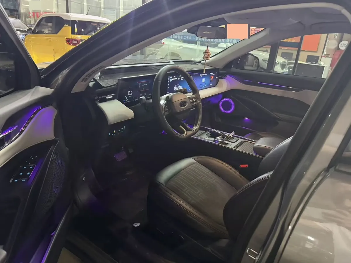 2022 Ford Mondeo 2.0T 238HP L4 8AT,autocango,china used car exporter,china ev exporter,chinese used car exporter,chinese used ev exporter