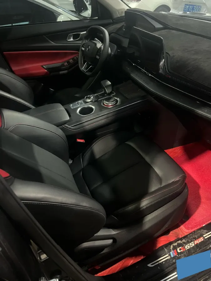 2022 ChangAn Oshan X7 Plus 1.5T 188HP L4 7DCT,autocango,china used car exporter,china ev exporter,chinese used car exporter,chinese used ev exporter