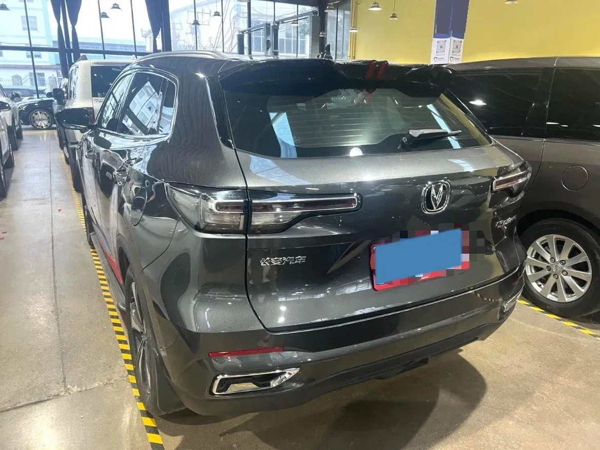 2022 ChangAn Oshan X7 Plus 1.5T 188HP L4 7DCT,autocango,china used car exporter,china ev exporter,chinese used car exporter,chinese used ev exporter