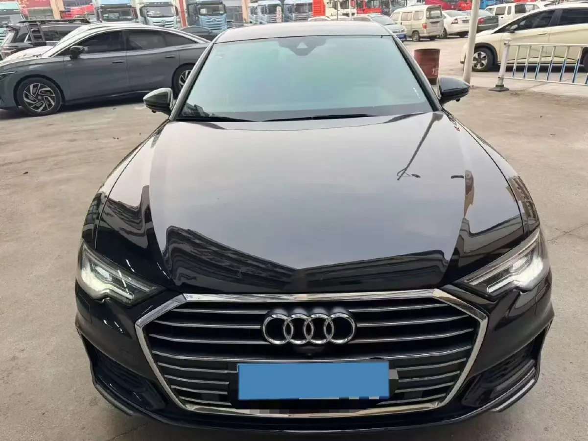2021 Audi A6L 2.0T 190HP L4 7DCT,autocango,china used car exporter,china ev exporter,chinese used car exporter,chinese used ev exporter
