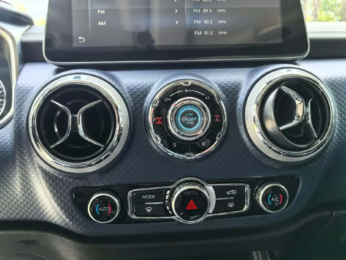 2021 Beijing BJ40 2.3T 231HP L4 6AT,autocango,china used car exporter,china ev exporter,chinese used car exporter,chinese used ev exporter