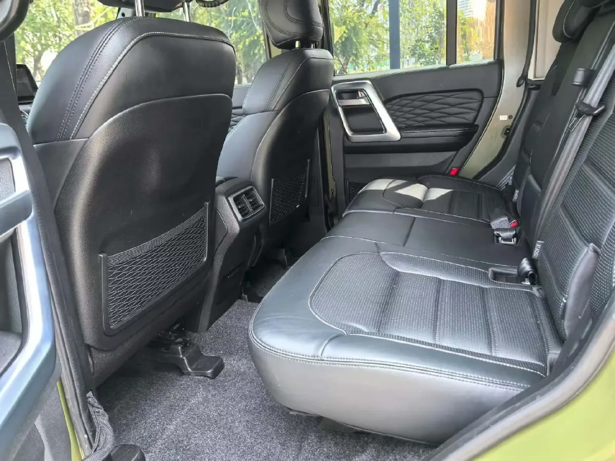 2021 Beijing BJ40 2.3T 231HP L4 6AT,autocango,china used car exporter,china ev exporter,chinese used car exporter,chinese used ev exporter