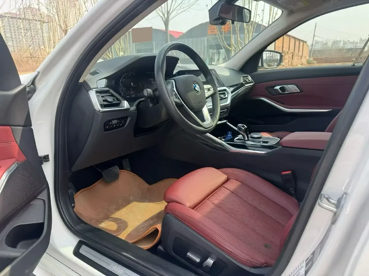 2022 BMW 3 Series 2.0T 156HP L4 8AT,autocango,china used car exporter,china ev exporter,chinese used car exporter,chinese used ev exporter