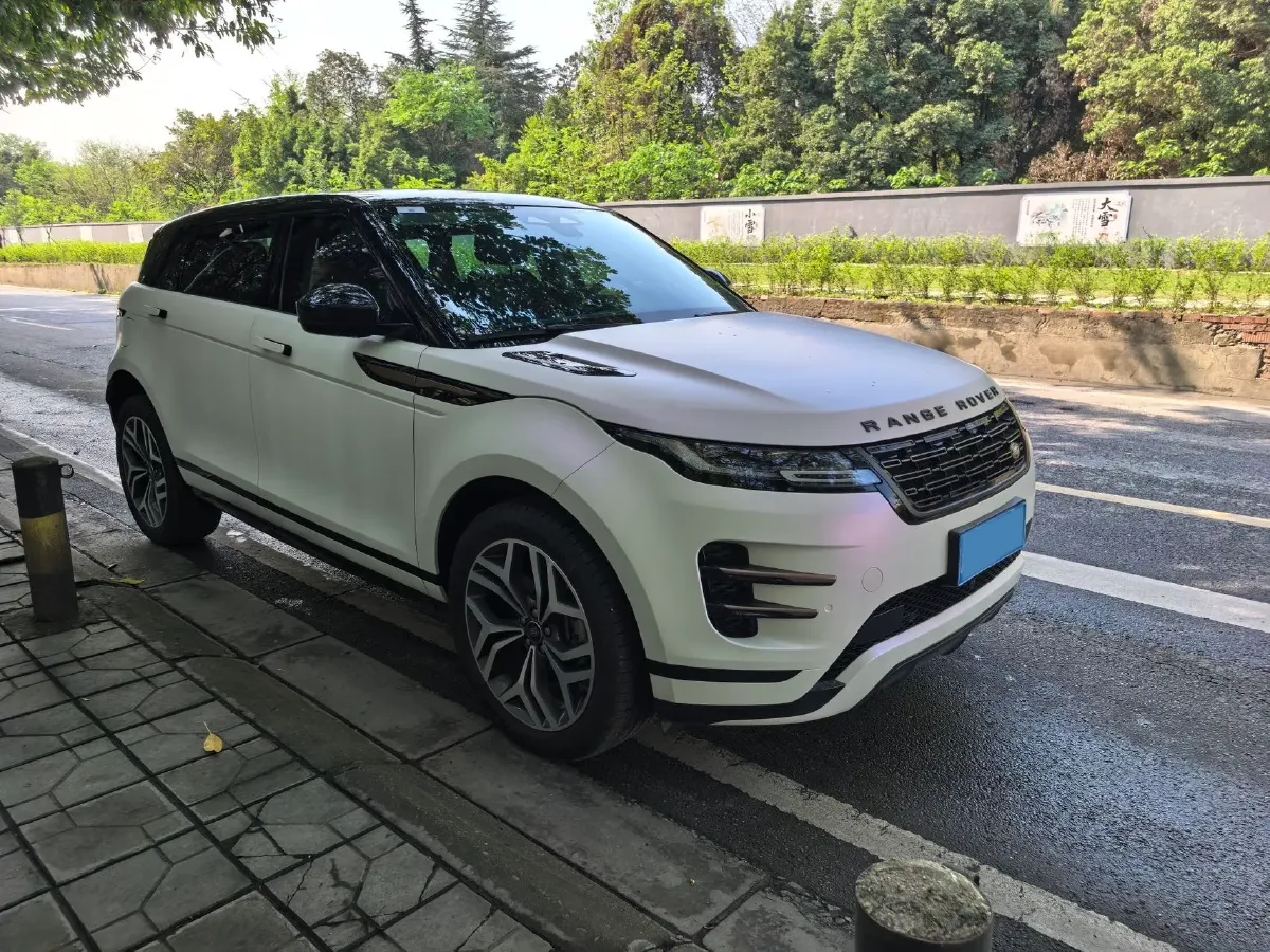 2024 Land Rover Range Rover Evoque 2.0T 249HP L4 9AT,autocango,china used car exporter,china ev exporter,chinese used car exporter,chinese used ev exporter