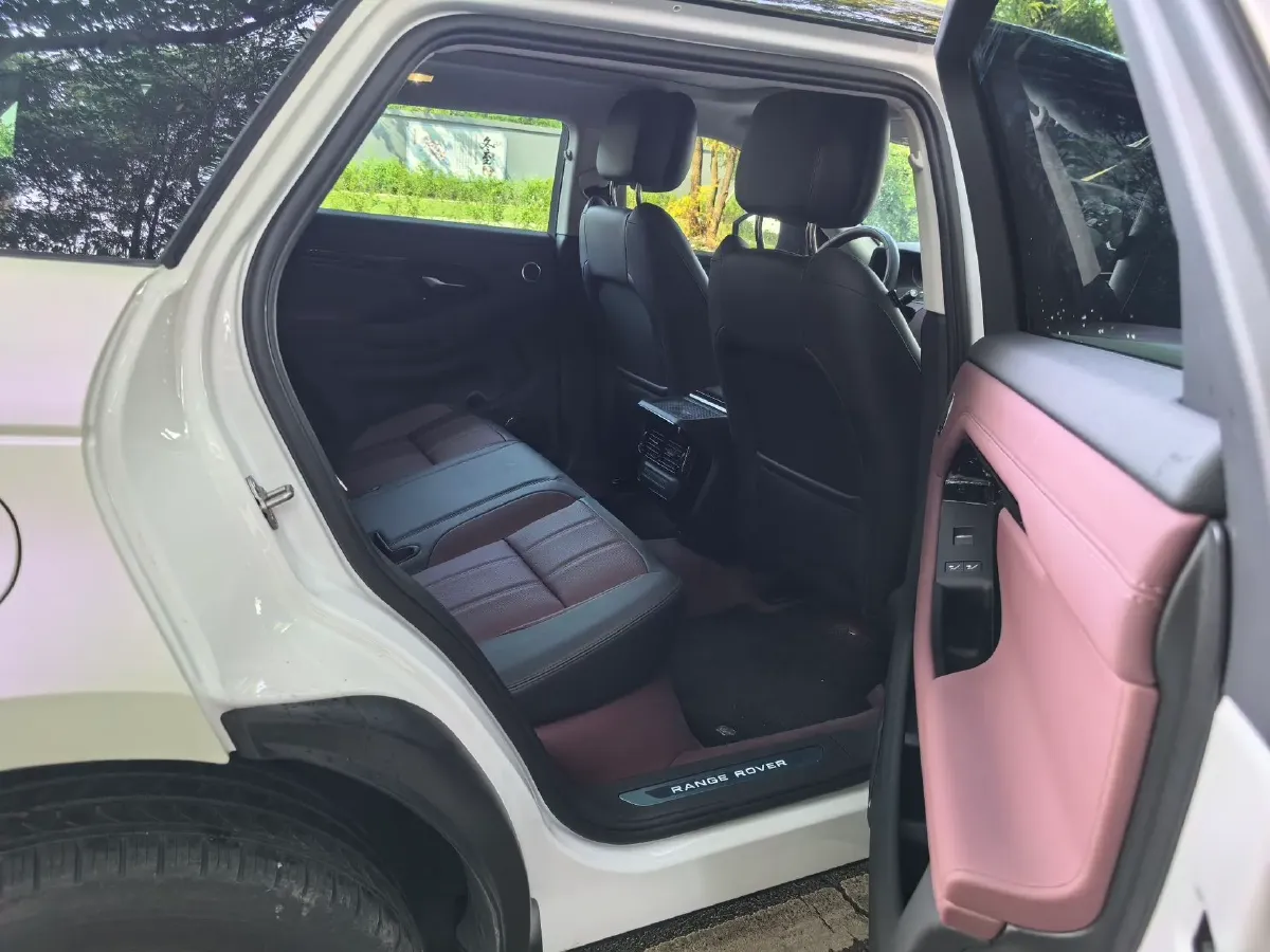 2024 Land Rover Range Rover Evoque 2.0T 249HP L4 9AT,autocango,china used car exporter,china ev exporter,chinese used car exporter,chinese used ev exporter