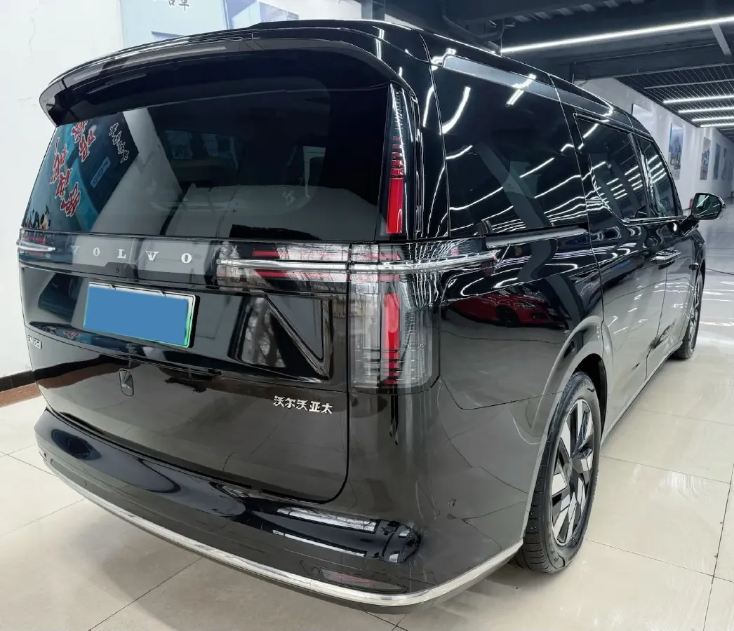2025 Volvo EM90 BEV 116KWH,autocango,china used car exporter,china ev exporter,chinese used car exporter,chinese used ev exporter