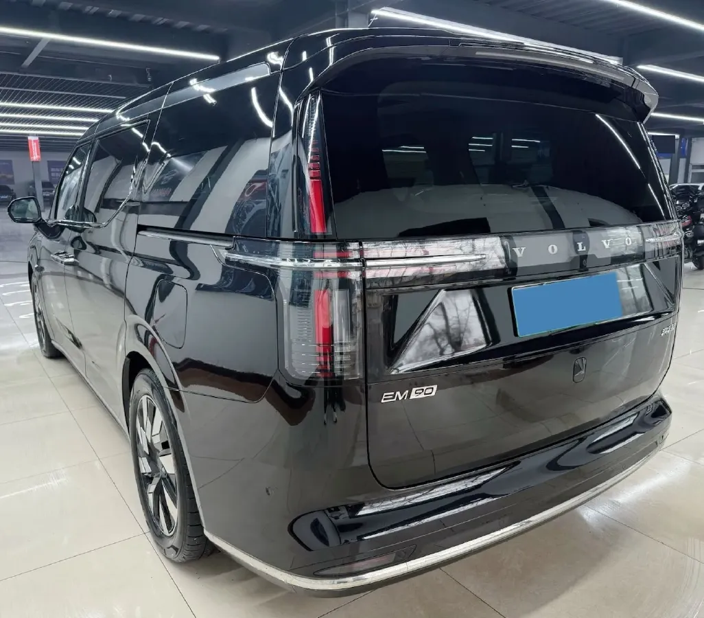 2025 Volvo EM90 BEV 116KWH,autocango,china used car exporter,china ev exporter,chinese used car exporter,chinese used ev exporter