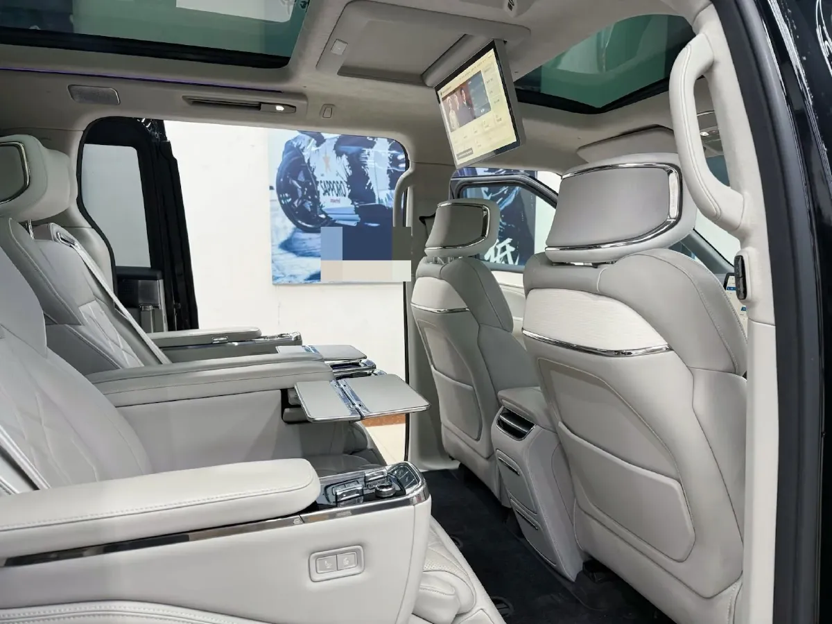 2025 Volvo EM90 BEV 116KWH,autocango,china used car exporter,china ev exporter,chinese used car exporter,chinese used ev exporter
