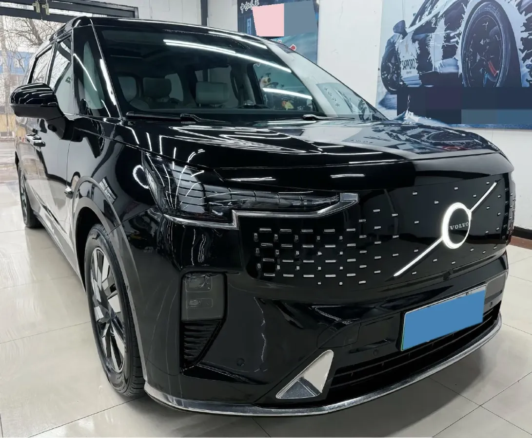2025 Volvo EM90 BEV 116KWH,autocango,china used car exporter,china ev exporter,chinese used car exporter,chinese used ev exporter