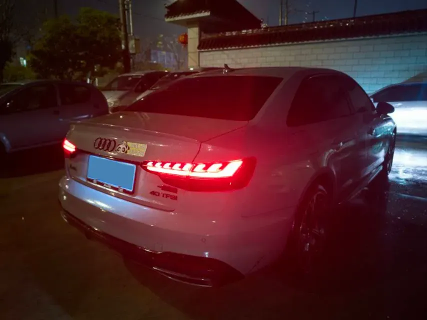 2024 Audi A4L 2.0T 190HP L4 7DCT,autocango,china used car exporter,china ev exporter,chinese used car exporter,chinese used ev exporter