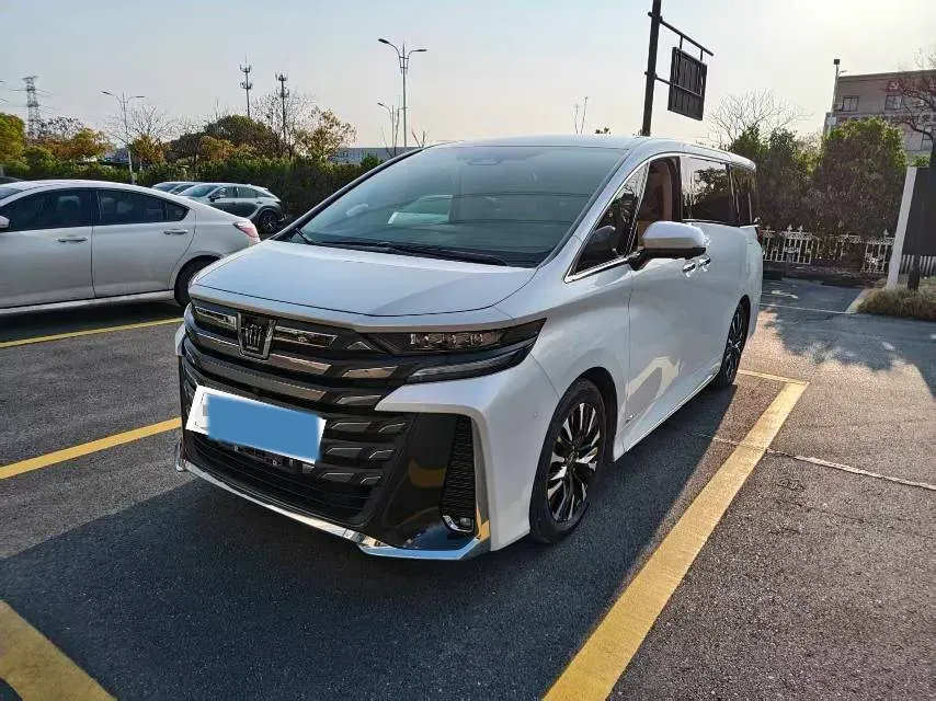 2024 Toyota Vellfire 2.5L 190HP L4 E-CVT Hybrid,autocango,china used car exporter,china ev exporter,chinese used car exporter,chinese used ev exporter