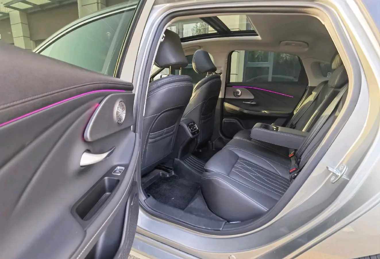 2024 Chery Arrizo 8 1.6T 197HP L4 7DCT,autocango,china used car exporter,china ev exporter,chinese used car exporter,chinese used ev exporter