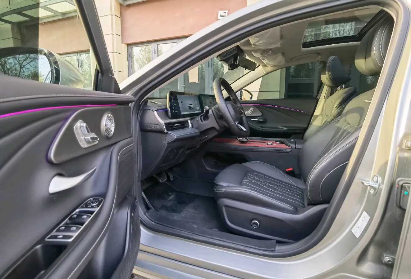 2024 Chery Arrizo 8 1.6T 197HP L4 7DCT,autocango,china used car exporter,china ev exporter,chinese used car exporter,chinese used ev exporter