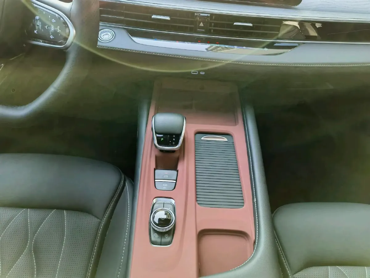 2024 Chery Arrizo 8 1.6T 197HP L4 7DCT,autocango,china used car exporter,china ev exporter,chinese used car exporter,chinese used ev exporter