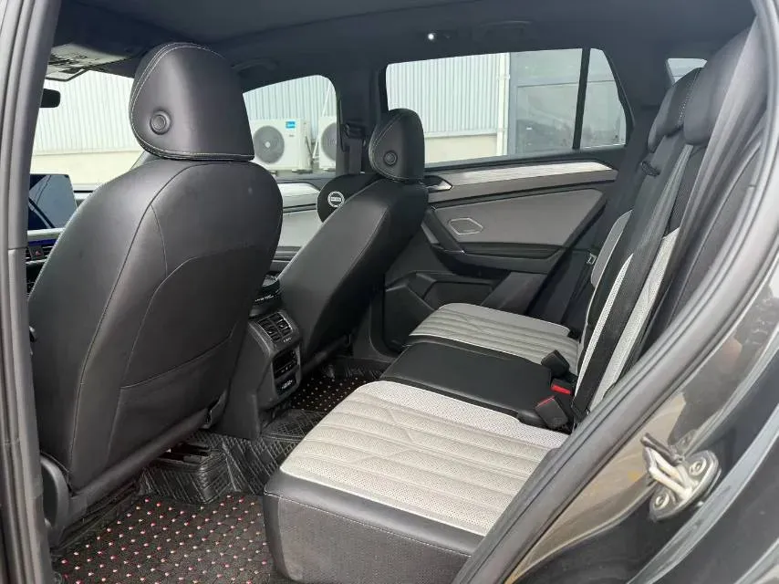 2023 Volkswagen Tayron 2.0T 220HP L4 7DCT,autocango,china used car exporter,china ev exporter,chinese used car exporter,chinese used ev exporter