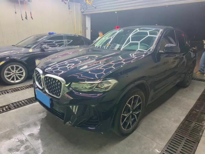 2022 BMW X4 2.0T 245HP L4 8AT,autocango,china used car exporter,china ev exporter,chinese used car exporter,chinese used ev exporter