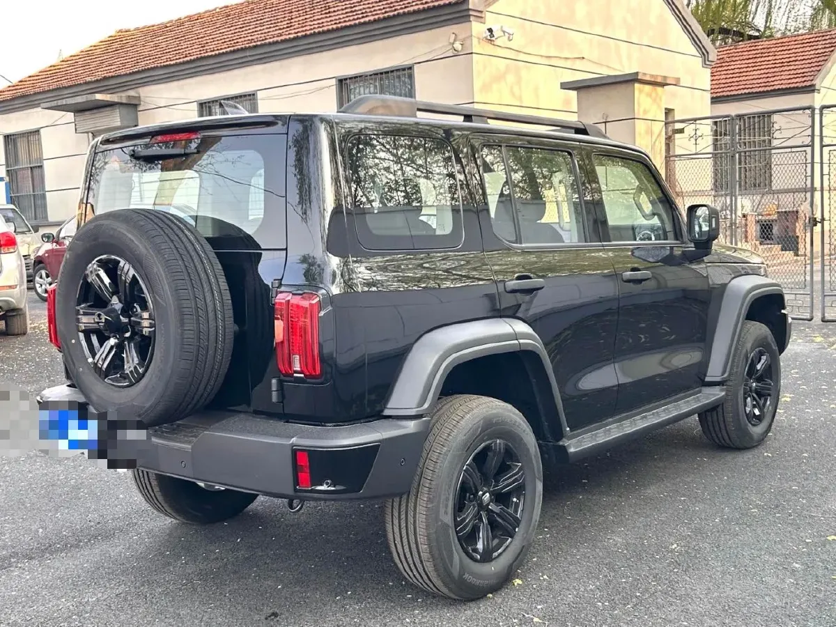 2025 Tank 300 2.0T 227HP L4 9AT,autocango,china used car exporter,china ev exporter,chinese used car exporter,chinese used ev exporter