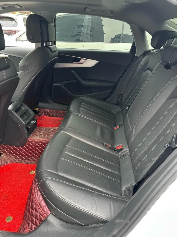 2020 Audi A4L 2.0T 190HP L4 7DCT,autocango,china used car exporter,china ev exporter,chinese used car exporter,chinese used ev exporter