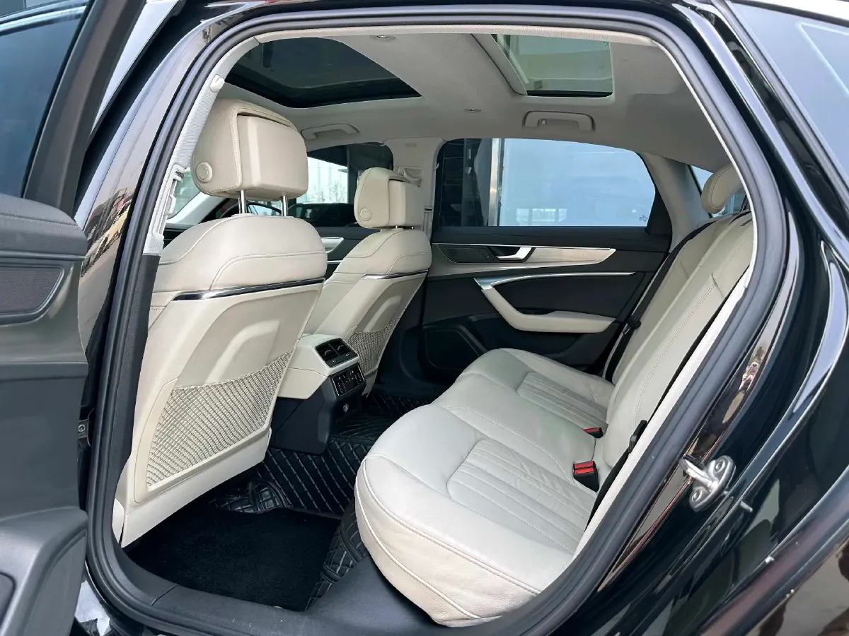 2021 Audi A6L 2.0T 224HP L4 7DCT,autocango,china used car exporter,china ev exporter,chinese used car exporter,chinese used ev exporter