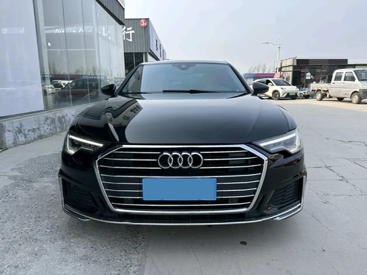 2021 Audi A6L 2.0T 224HP L4 7DCT,autocango,china used car exporter,china ev exporter,chinese used car exporter,chinese used ev exporter